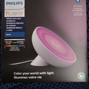 Philips Hue Go White and Color Portable Dimmable LED Smart Light Table Lamp (Req